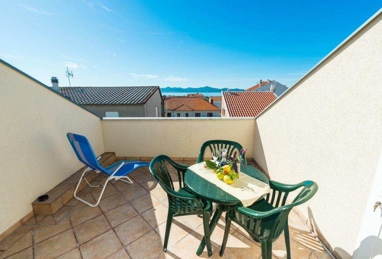 Apartments Victoria ザダル エクステリア 写真