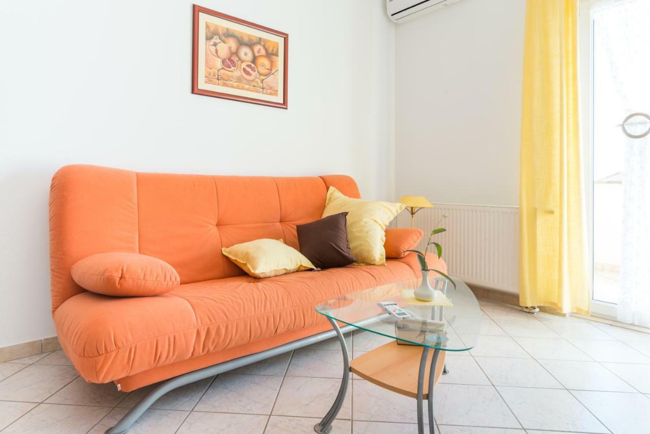 Apartments Victoria ザダル エクステリア 写真