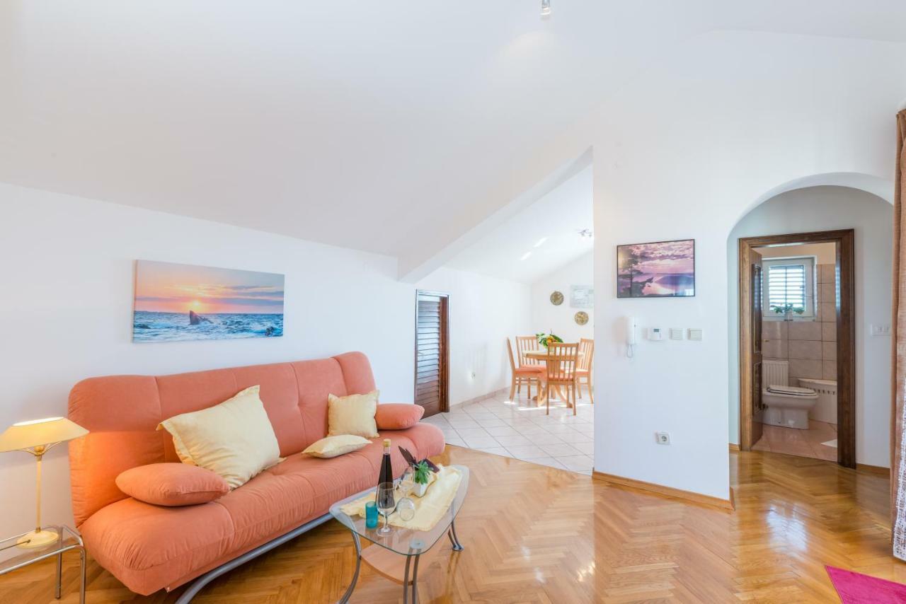 Apartments Victoria ザダル エクステリア 写真
