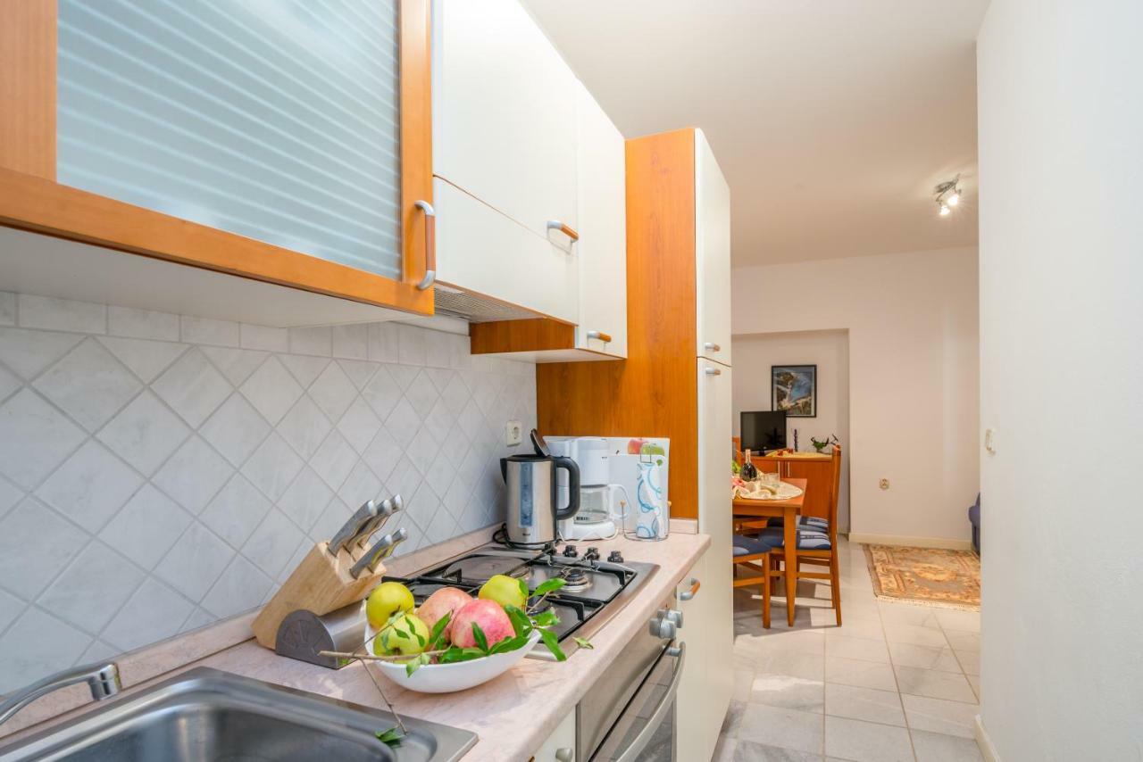 Apartments Victoria ザダル エクステリア 写真