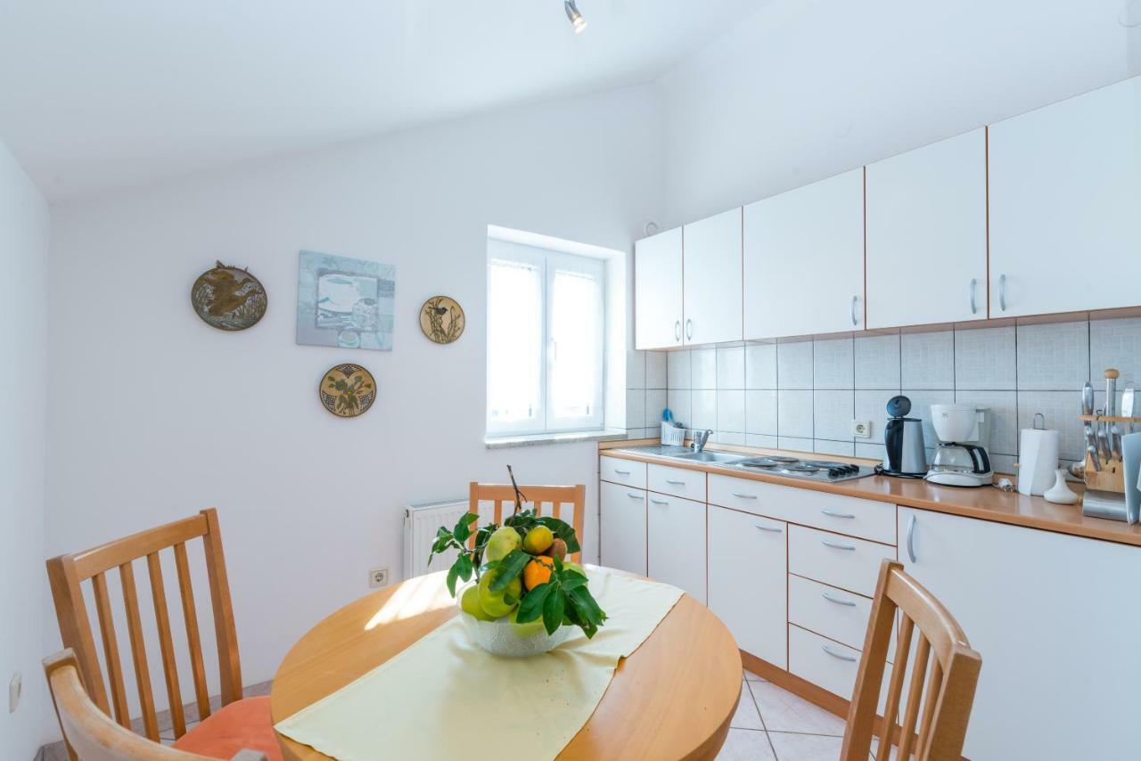Apartments Victoria ザダル エクステリア 写真