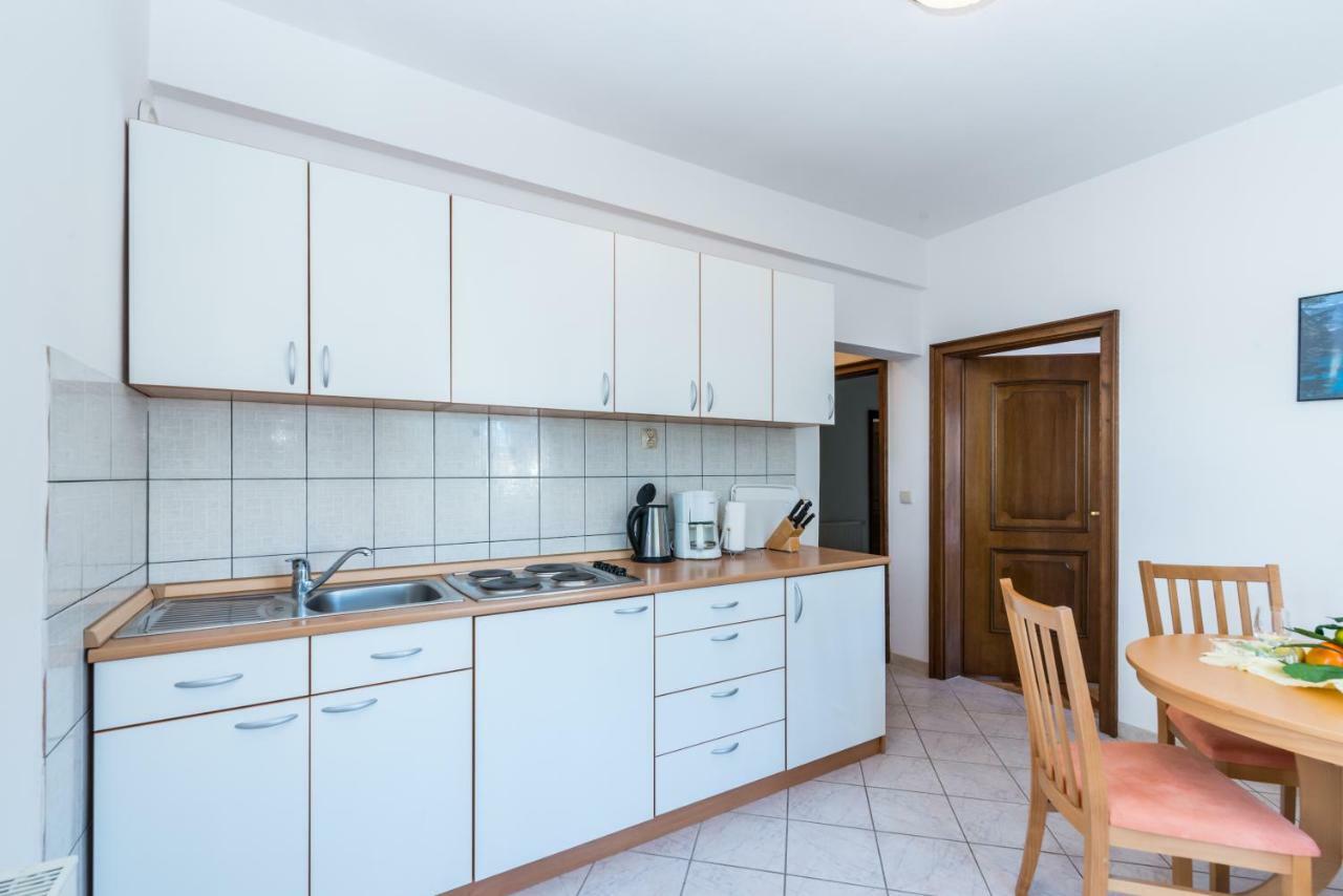 Apartments Victoria ザダル エクステリア 写真