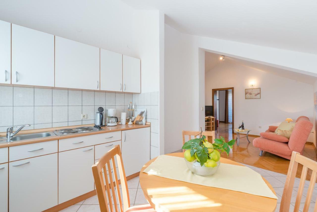 Apartments Victoria ザダル エクステリア 写真